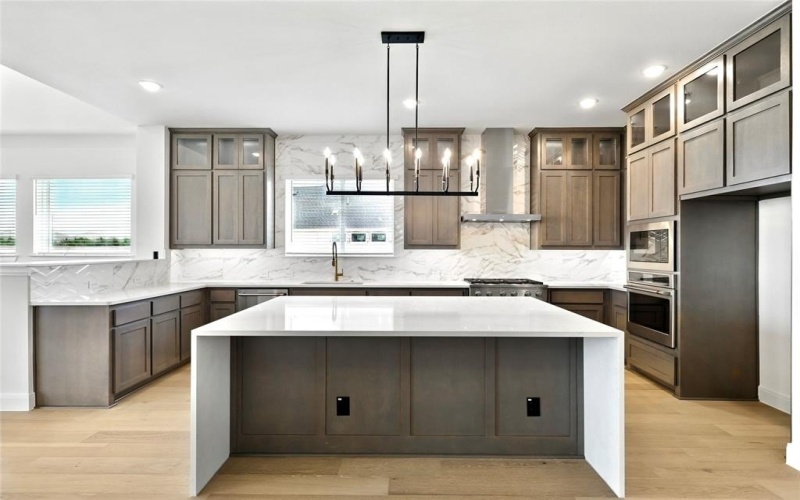 2100 Roaming Trl, Northlake, TX 76247, 5 Bedrooms Bedrooms, ,5 BathroomsBathrooms,Residential,For Sale,2100 Roaming Trl,20930656
