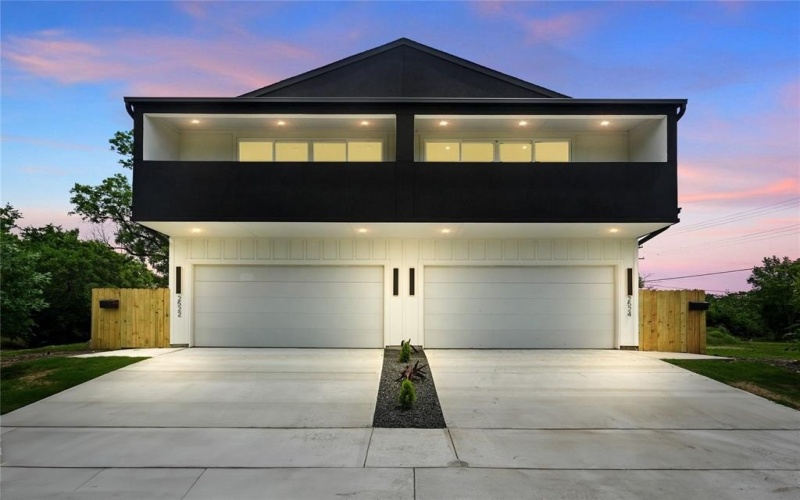 2522 Jeffries Street, Dallas, TX 75215, 3 Habitaciones Habitaciones , ,2 BañosBaños,Residential,En Venta,2522 Jeffries Street,20935880