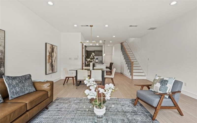 2522 Jeffries Street, Dallas, TX 75215, 3 Habitaciones Habitaciones , ,2 BañosBaños,Residential,En Venta,2522 Jeffries Street,20935880