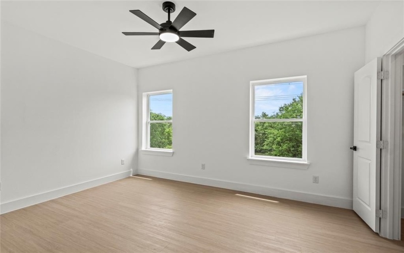 2522 Jeffries Street, Dallas, TX 75215, 3 Habitaciones Habitaciones , ,2 BañosBaños,Residential,En Venta,2522 Jeffries Street,20935880
