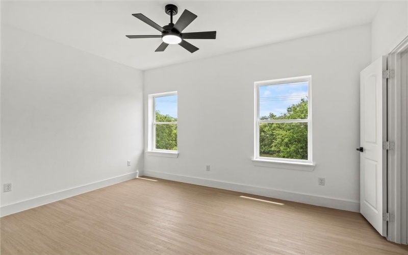 2522 Jeffries Street, Dallas, TX 75215, 3 Habitaciones Habitaciones , ,2 BañosBaños,Residential,En Venta,2522 Jeffries Street,20935880