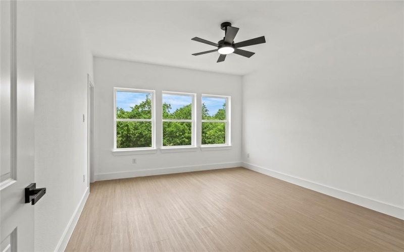 2522 Jeffries Street, Dallas, TX 75215, 3 Habitaciones Habitaciones , ,2 BañosBaños,Residential,En Venta,2522 Jeffries Street,20935880