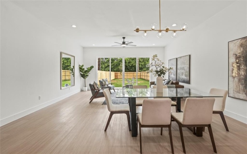2522 Jeffries Street, Dallas, TX 75215, 3 Habitaciones Habitaciones , ,2 BañosBaños,Residential,En Venta,2522 Jeffries Street,20935880
