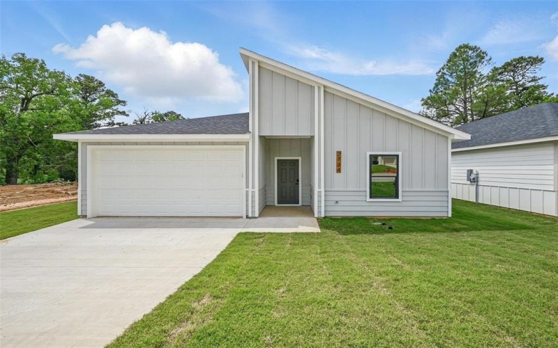 2734 W Washington Street, Denison, TX 75020, 3 Habitaciones Habitaciones , ,2 BañosBaños,Residential,En Venta,2734 W Washington Street,20937946