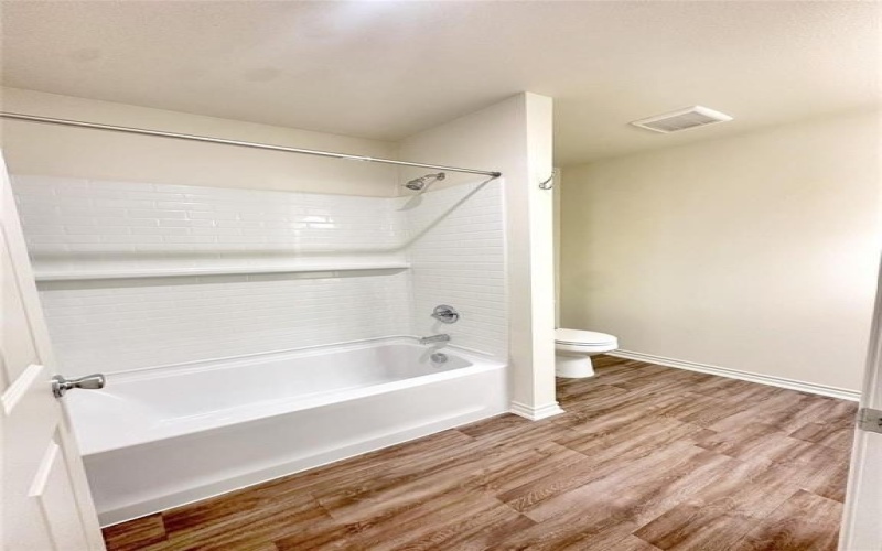 320 SW 14th, Mineral Wells, TX 76067, 3 Bedrooms Bedrooms, ,2 BathroomsBathrooms,Residential,For Sale,320 SW 14th,20938814
