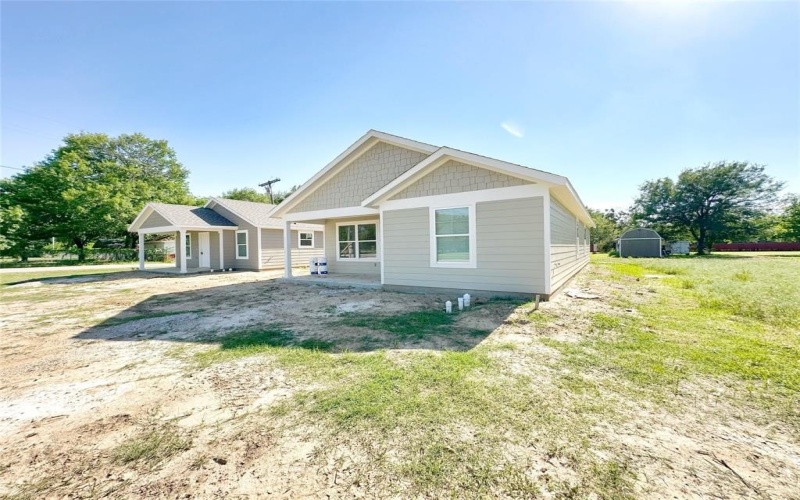 320 SW 14th, Mineral Wells, TX 76067, 3 Bedrooms Bedrooms, ,2 BathroomsBathrooms,Residential,For Sale,320 SW 14th,20938814