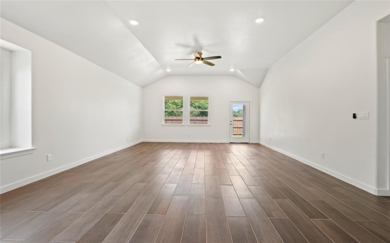 3830 Mcdougal Street, Greenville, TX 75401, 4 Habitaciones Habitaciones , ,2 BañosBaños,Residential,En Venta,3830 Mcdougal Street,20938877