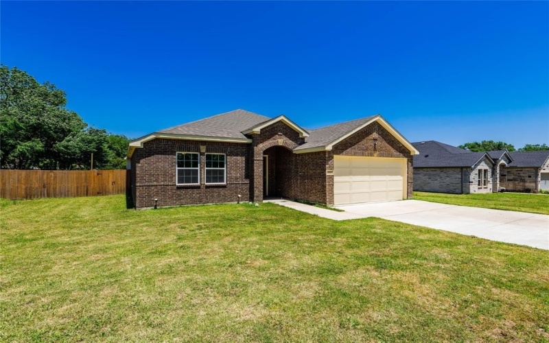 3830 Mcdougal Street, Greenville, TX 75401, 4 Habitaciones Habitaciones , ,2 BañosBaños,Residential,En Venta,3830 Mcdougal Street,20938877