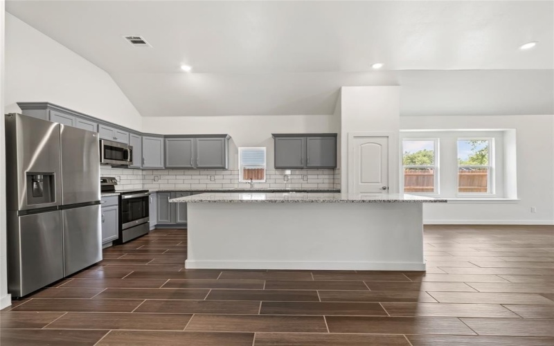 3830 Mcdougal Street, Greenville, TX 75401, 4 Habitaciones Habitaciones , ,2 BañosBaños,Residential,En Venta,3830 Mcdougal Street,20938877