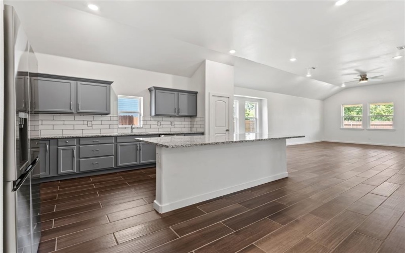 3830 Mcdougal Street, Greenville, TX 75401, 4 Habitaciones Habitaciones , ,2 BañosBaños,Residential,En Venta,3830 Mcdougal Street,20938877