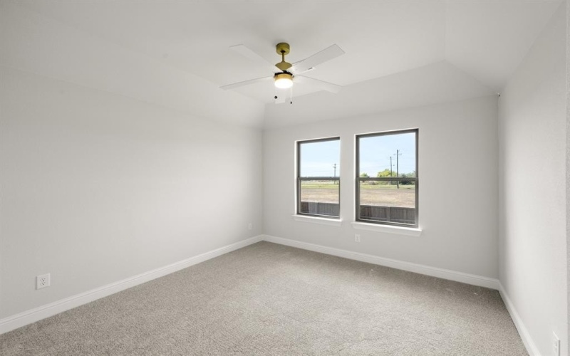 2104 Redding Drive, Mansfield, TX 76084, 4 Bedrooms Bedrooms, ,3 BathroomsBathrooms,Residential,For Sale,2104 Redding Drive,0,20939063