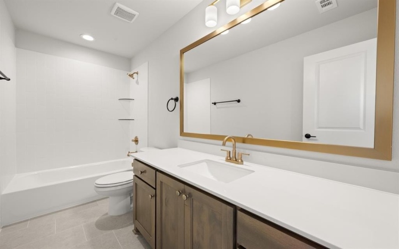 2104 Redding Drive, Mansfield, TX 76084, 4 Bedrooms Bedrooms, ,3 BathroomsBathrooms,Residential,For Sale,2104 Redding Drive,0,20939063