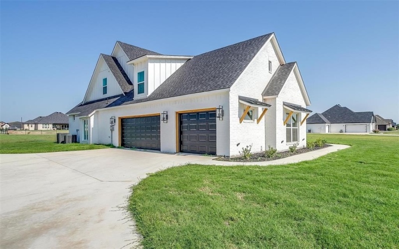 138 Buddy Court, Millsap, TX 76066, 4 Bedrooms Bedrooms, ,3 BathroomsBathrooms,Residential,For Sale,138 Buddy Court,20939083