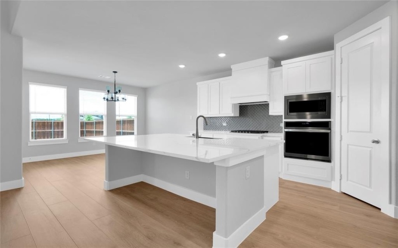 9612 Roehampton Drive, Mesquite, TX 75126, 5 Habitaciones Habitaciones , ,3 BañosBaños,Residential,En Venta,9612 Roehampton Drive,20939151