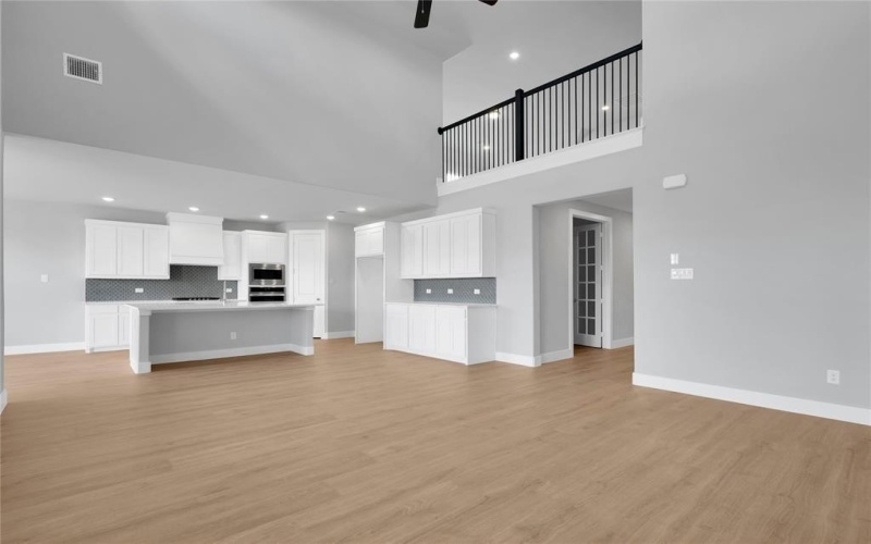 9612 Roehampton Drive, Mesquite, TX 75126, 5 Habitaciones Habitaciones , ,3 BañosBaños,Residential,En Venta,9612 Roehampton Drive,20939151
