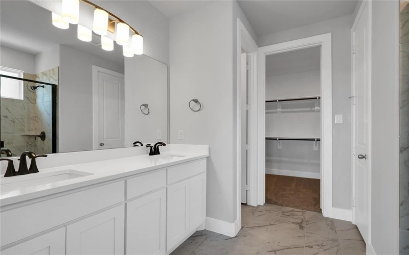 9612 Roehampton Drive, Mesquite, TX 75126, 5 Habitaciones Habitaciones , ,3 BañosBaños,Residential,En Venta,9612 Roehampton Drive,20939151