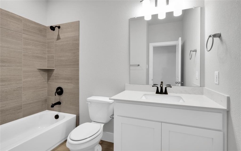9612 Roehampton Drive, Mesquite, TX 75126, 5 Habitaciones Habitaciones , ,3 BañosBaños,Residential,En Venta,9612 Roehampton Drive,20939151