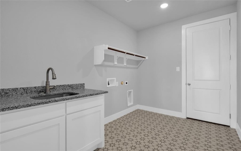 9612 Roehampton Drive, Mesquite, TX 75126, 5 Habitaciones Habitaciones , ,3 BañosBaños,Residential,En Venta,9612 Roehampton Drive,20939151