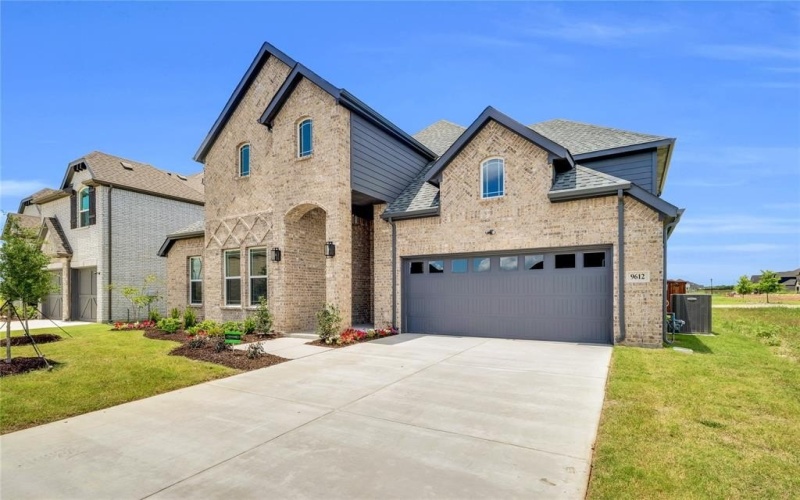 9612 Roehampton Drive, Mesquite, TX 75126, 5 Habitaciones Habitaciones , ,3 BañosBaños,Residential,En Venta,9612 Roehampton Drive,20939151