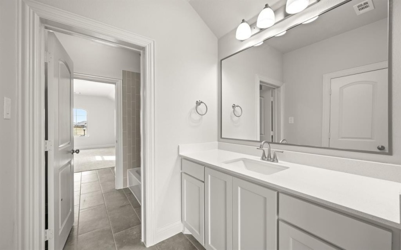 2106 Redding Drive, Mansfield, TX 76084, 4 Bedrooms Bedrooms, ,3 BathroomsBathrooms,Residential,For Sale,2106 Redding Drive,0,20939252