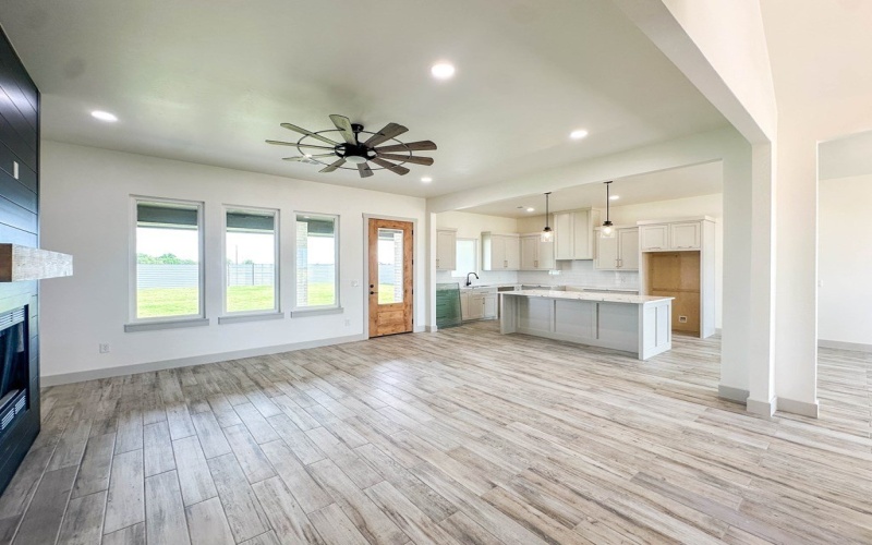218 PR 302C, Seminole, TX 79360, 4 Habitaciones Habitaciones , ,2 BañosBaños,Residential,En Venta,218 PR 302C,160212