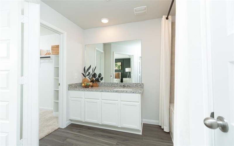 10001 Freighter Trail, Fort Worth, TX 76131, 3 Habitaciones Habitaciones , ,2 BañosBaños,Residential,En Venta,10001 Freighter Trail,20939455