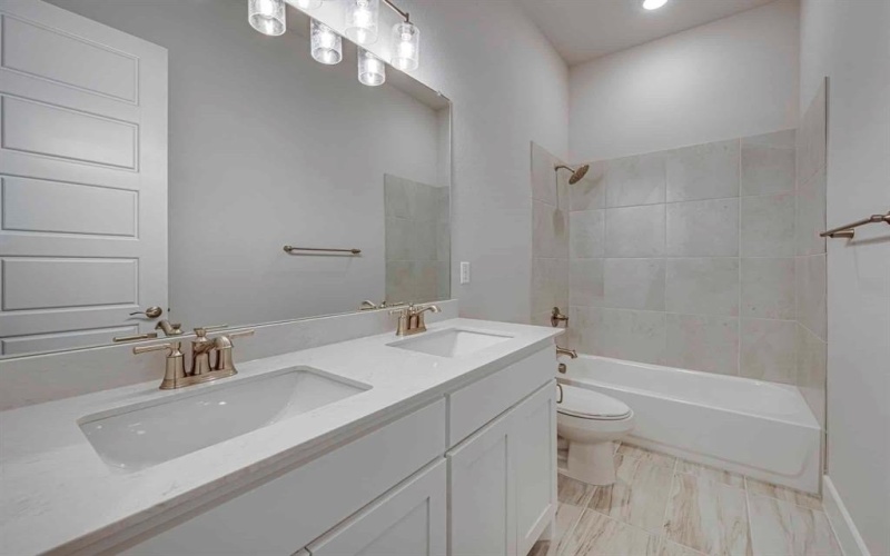 1641 Blackfoot Parkway, Waxahachie, TX 75165, 3 Habitaciones Habitaciones , ,3 BañosBaños,Residential,En Venta,1641 Blackfoot Parkway,20939632