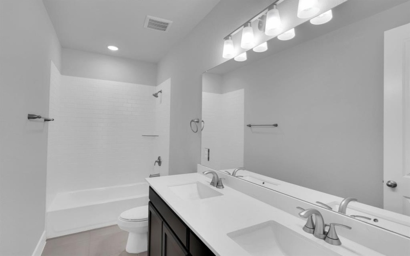1909 Comanche Drive, DeSoto, TX 75115, 4 Bedrooms Bedrooms, ,3 BathroomsBathrooms,Residential,For Sale,1909 Comanche Drive,0,20939669