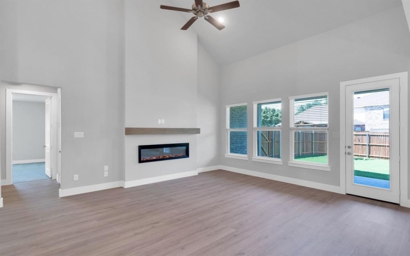 1909 Comanche Drive, DeSoto, TX 75115, 4 Bedrooms Bedrooms, ,3 BathroomsBathrooms,Residential,For Sale,1909 Comanche Drive,0,20939669