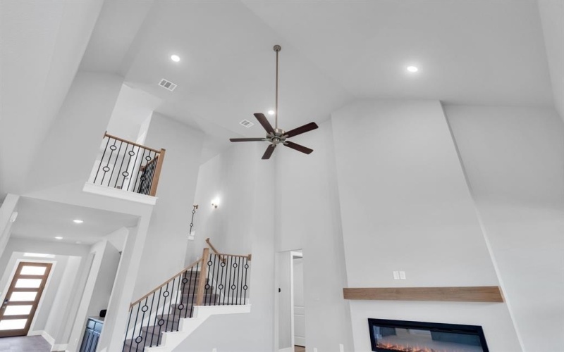 1909 Comanche Drive, DeSoto, TX 75115, 4 Bedrooms Bedrooms, ,3 BathroomsBathrooms,Residential,For Sale,1909 Comanche Drive,0,20939669