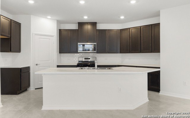 13210 CLUB HOUSE BLVD., San Antonio, TX 78221, 3 Bedrooms Bedrooms, ,2 BathroomsBathrooms,Residential,For Sale,13210 CLUB HOUSE BLVD.,1849360