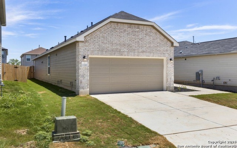 13210 CLUB HOUSE BLVD., San Antonio, TX 78221, 3 Bedrooms Bedrooms, ,2 BathroomsBathrooms,Residential,For Sale,13210 CLUB HOUSE BLVD.,1849360