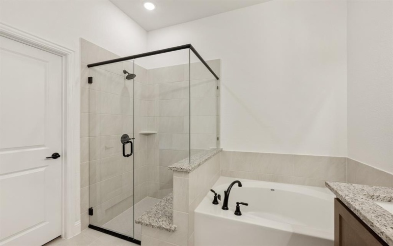 6000 Foxtail Drive, Denton, TX 76226, 4 Bedrooms Bedrooms, ,3 BathroomsBathrooms,Residential,For Sale,6000 Foxtail Drive,20939775
