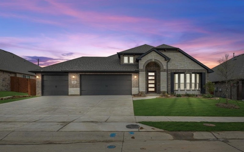 6000 Foxtail Drive, Denton, TX 76226, 4 Bedrooms Bedrooms, ,3 BathroomsBathrooms,Residential,For Sale,6000 Foxtail Drive,20939775