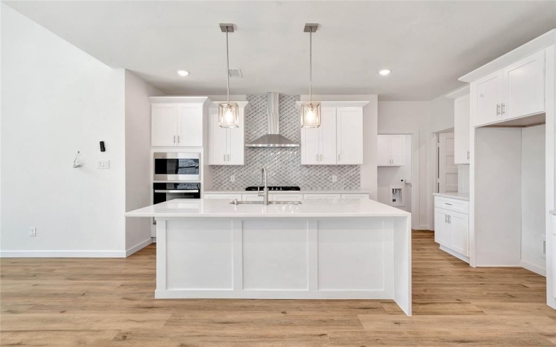 220 E Park Street, Little Elm, TX 75068, 4 Habitaciones Habitaciones , ,3 BañosBaños,Residential,En Venta,220 E Park Street,20937394