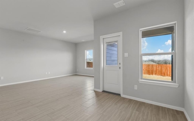 8308 HOLLYMEAD Lane, Fort Worth, TX 76131, 4 Habitaciones Habitaciones , ,3 BañosBaños,Residential,En Venta,8308 HOLLYMEAD Lane,20937441