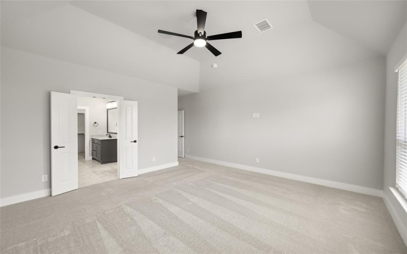329 Lovett Lane, Burleson, TX 76028, 4 Habitaciones Habitaciones , ,3 BañosBaños,Residential,En Venta,329 Lovett Lane,20937223