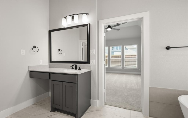 329 Lovett Lane, Burleson, TX 76028, 4 Habitaciones Habitaciones , ,3 BañosBaños,Residential,En Venta,329 Lovett Lane,20937223