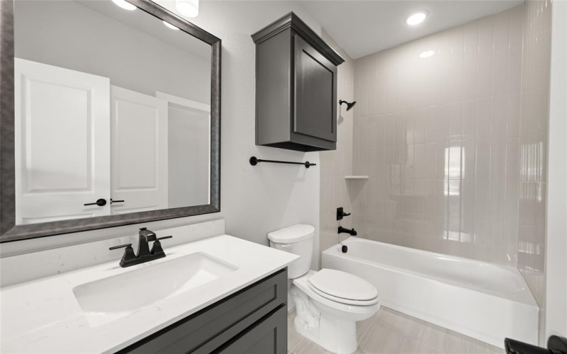 329 Lovett Lane, Burleson, TX 76028, 4 Habitaciones Habitaciones , ,3 BañosBaños,Residential,En Venta,329 Lovett Lane,20937223