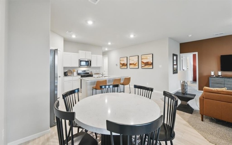 1016 INGALLS PARK Lane, Fort Worth, TX 76131, 4 Habitaciones Habitaciones , ,2 BañosBaños,Residential,En Venta,1016 INGALLS PARK Lane,20937546