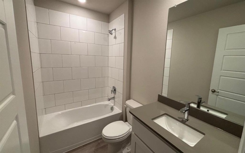 409 SUNFLOWER Trail, Cleburne, TX 76033, 5 Habitaciones Habitaciones , ,3 BañosBaños,Residential,En Venta,409 SUNFLOWER Trail,20937722
