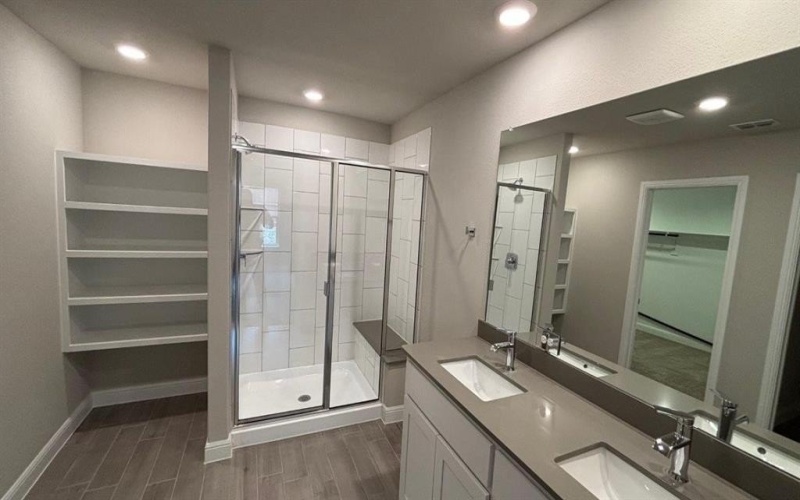 409 SUNFLOWER Trail, Cleburne, TX 76033, 5 Habitaciones Habitaciones , ,3 BañosBaños,Residential,En Venta,409 SUNFLOWER Trail,20937722