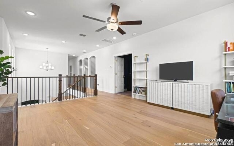 4003 Wood Creek, San Antonio, TX 78257, 5 Bedrooms Bedrooms, ,6 BathroomsBathrooms,Residential,For Sale,4003 Wood Creek,1866672