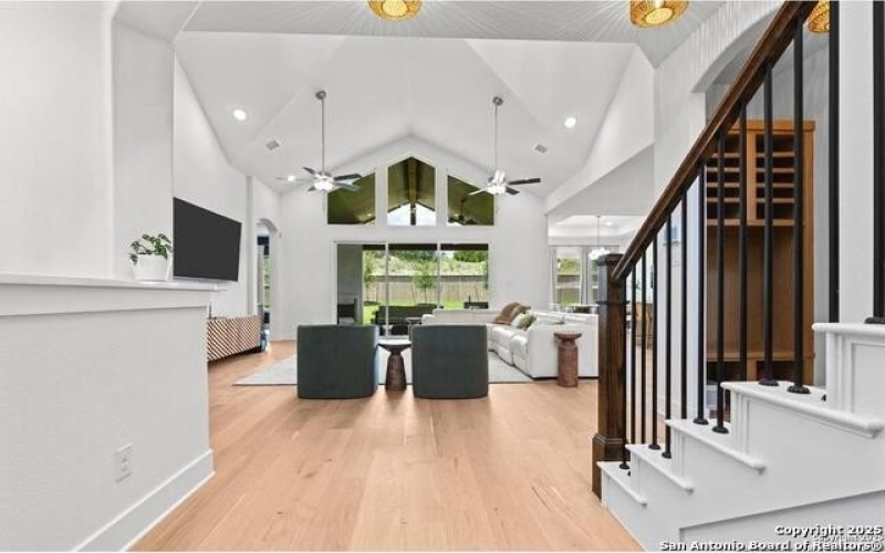 4003 Wood Creek, San Antonio, TX 78257, 5 Bedrooms Bedrooms, ,6 BathroomsBathrooms,Residential,For Sale,4003 Wood Creek,1866672