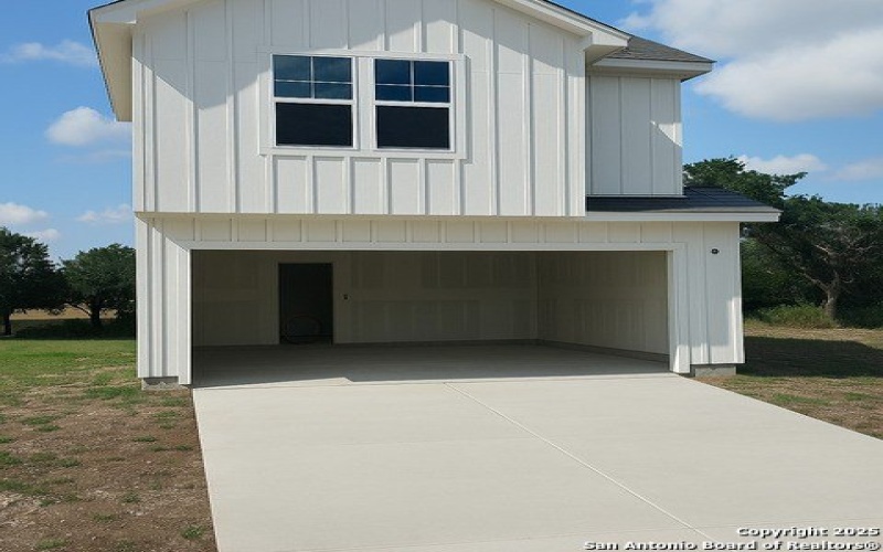 130 Broadview, Spring Branch, TX 78070, 5 Habitaciones Habitaciones , ,2 BañosBaños,Residential,En Venta,130 Broadview,1865146