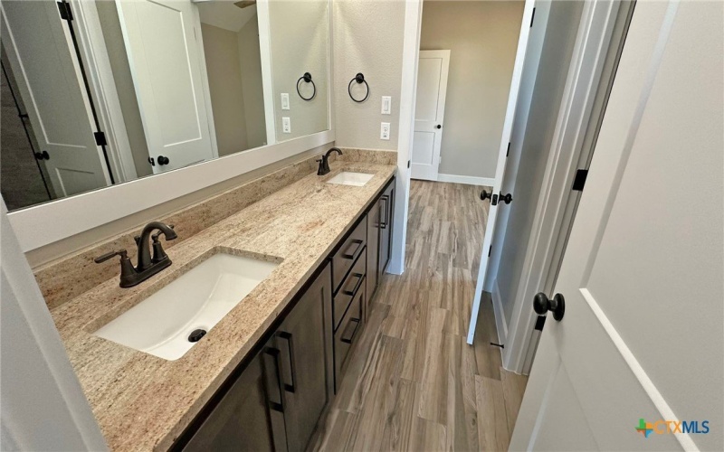 115 Overlook Trail, Copperas Cove, TX 76522, 4 Bedrooms Bedrooms, ,3 BathroomsBathrooms,Residential,For Sale,115 Overlook Trail,553565