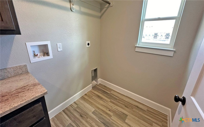 115 Overlook Trail, Copperas Cove, TX 76522, 4 Bedrooms Bedrooms, ,3 BathroomsBathrooms,Residential,For Sale,115 Overlook Trail,553565