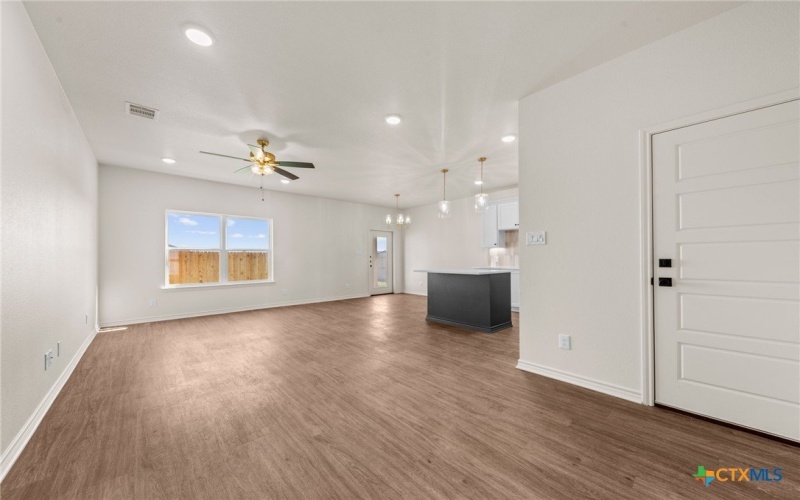 1424 Rita Blanca Court, Temple, TX 76502, 3 Bedrooms Bedrooms, ,2 BathroomsBathrooms,Residential,For Sale,1424 Rita Blanca Court,562014
