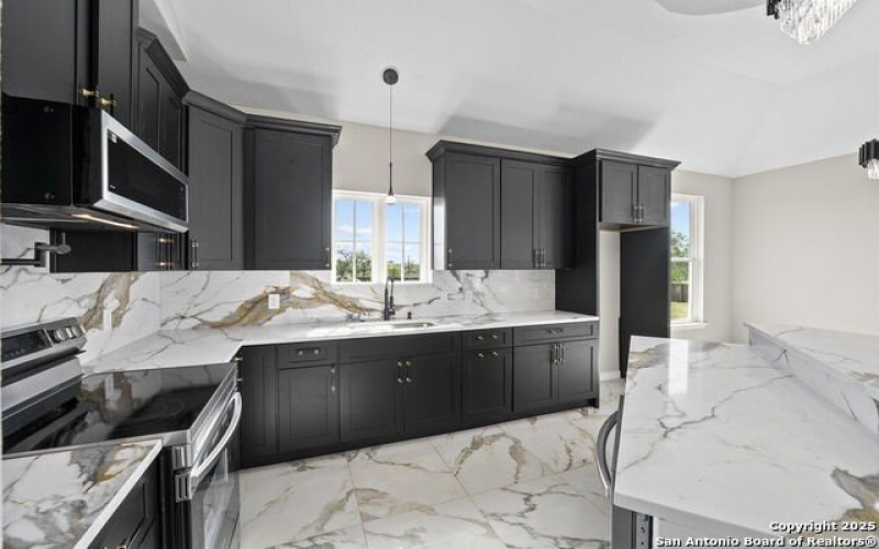 165 Flor Del Sol, San Antonio, TX 78264, 4 Bedrooms Bedrooms, ,3 BathroomsBathrooms,Residential,For Sale,165 Flor Del Sol,1863713
