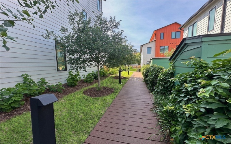 1909 Dutton Drive #B, San Marcos, TX 78666, 3 Habitaciones Habitaciones , ,2 BañosBaños,Residential,En Venta,1909 Dutton Drive,0,576508